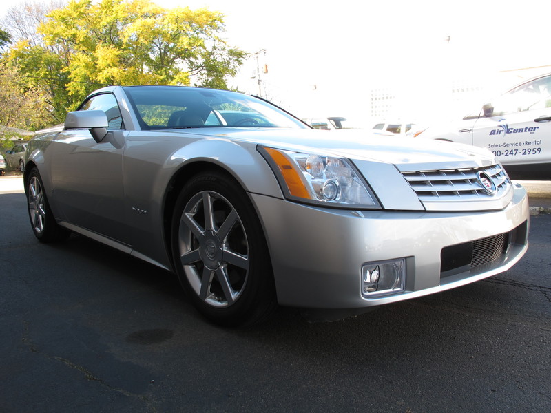 2006 Cadillac XLR - Light Platinum