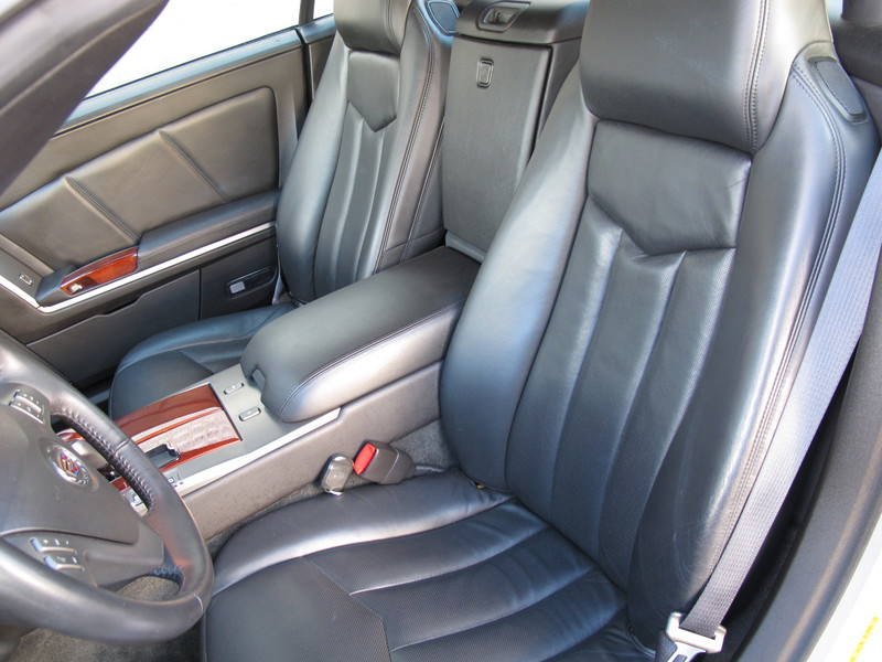 2006 Cadillac XLR - Light Platinum