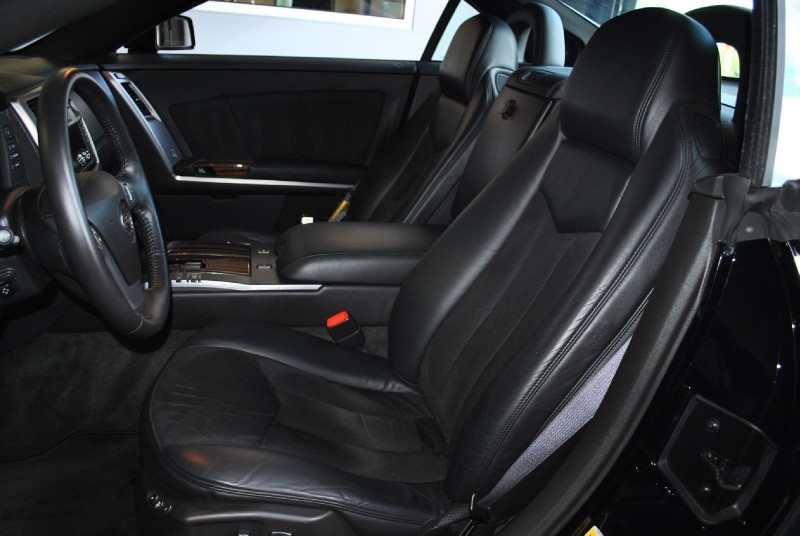 2006 Cadillac XLR-V - Black Raven