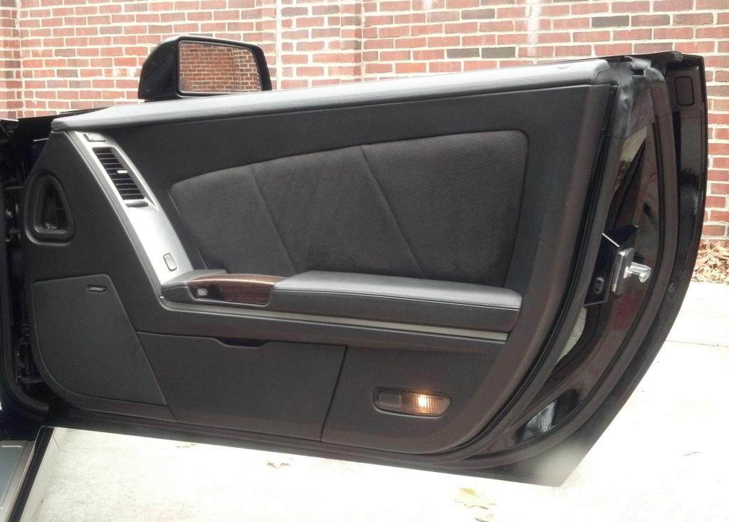 2006 Cadillac XLR-V - Black Raven