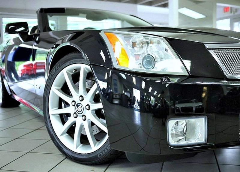 2006 Cadillac XLR-V - Black Raven