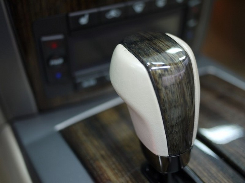 2006 Cadillac XLR-V - Black Raven