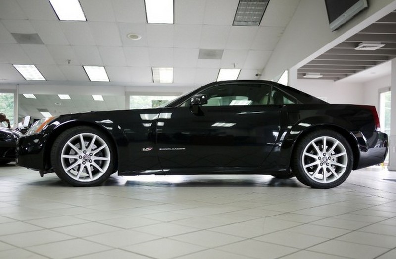 2006 Cadillac XLR-V - Black Raven