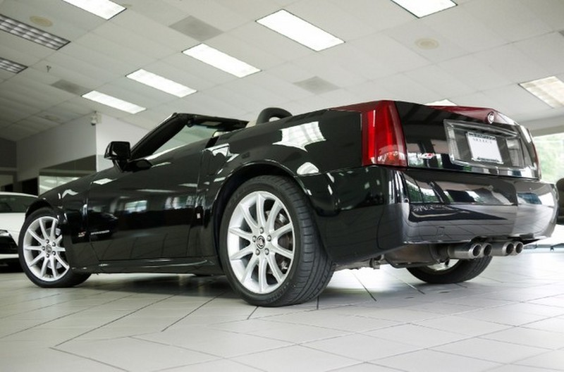 2006 Cadillac XLR-V - Black Raven