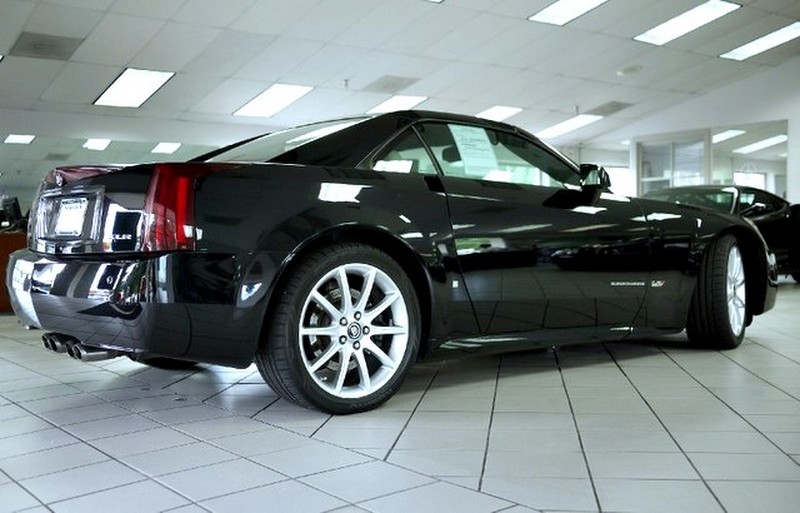 2006 Cadillac XLR-V - Black Raven