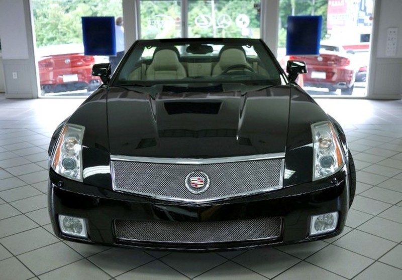 2006 Cadillac XLR-V - Black Raven