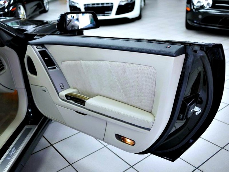 2006 Cadillac XLR-V - Black Raven