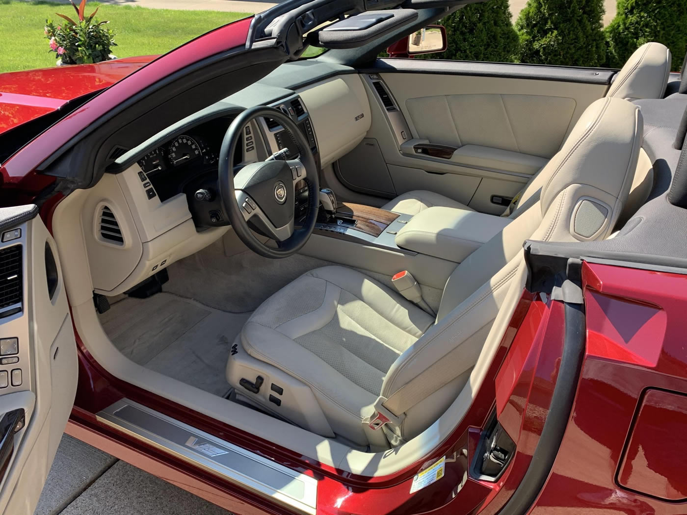 2006 Cadillac XLR-V in Infrared with Shale Ebony Interior