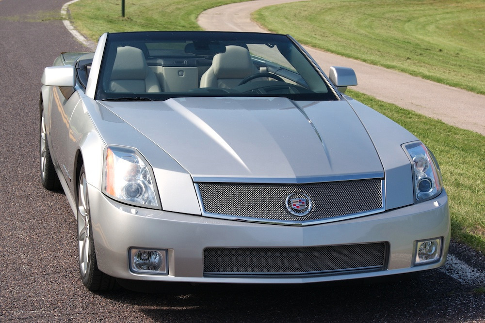 2006 Cadillac XLR-V in Light Platinum