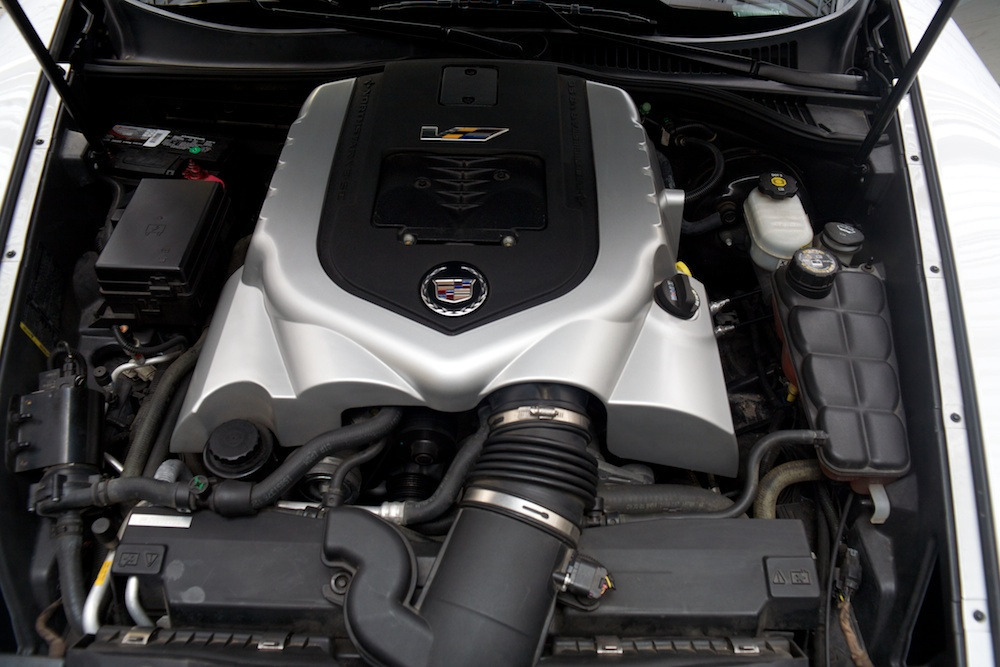 2006 Cadillac XLR-V in Light Platinum