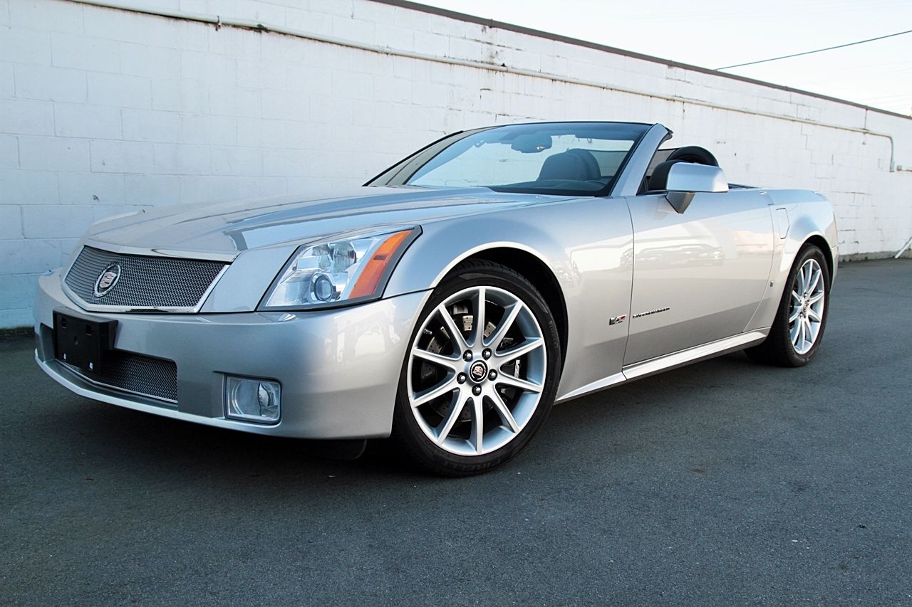 2006 Cadillac XLR-V - Light Platinum