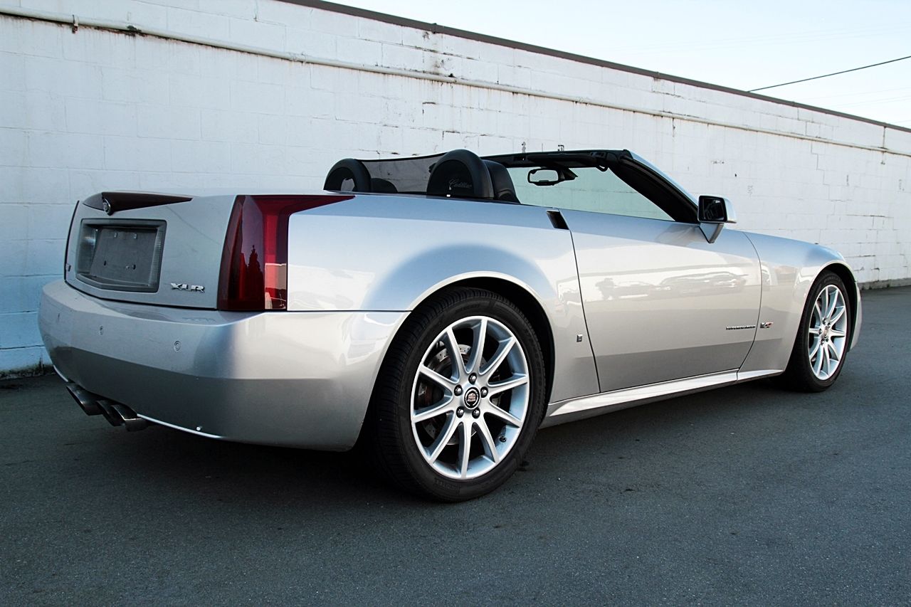 2006 Cadillac XLR-V - Light Platinum