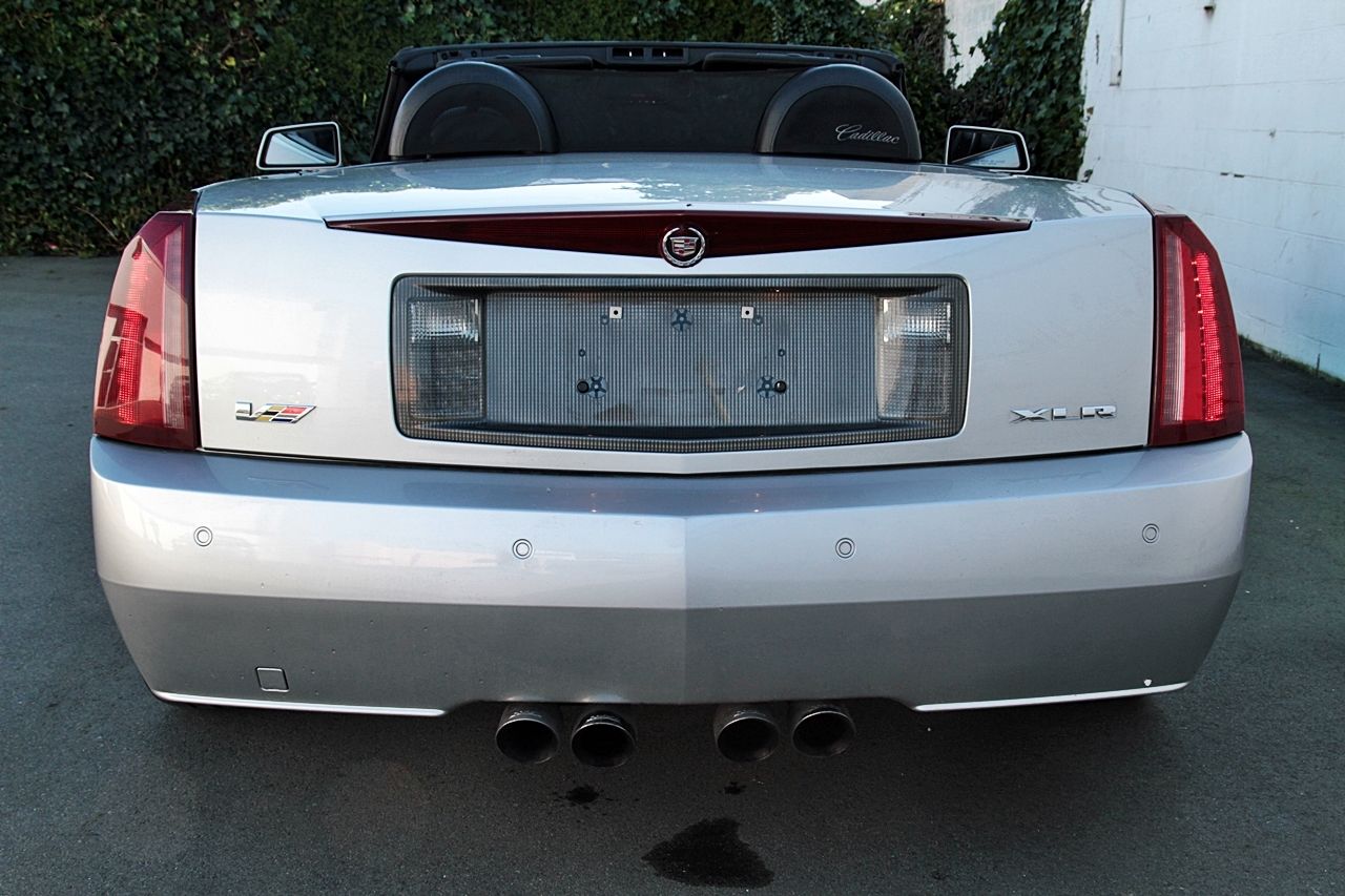 2006 Cadillac XLR-V - Light Platinum