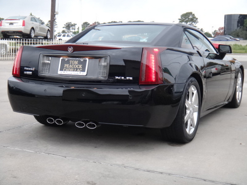 2007 Cadillac XLR in Black Raven