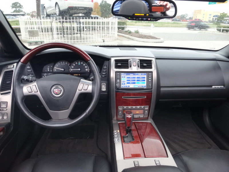 2007 Cadillac XLR in Black Raven