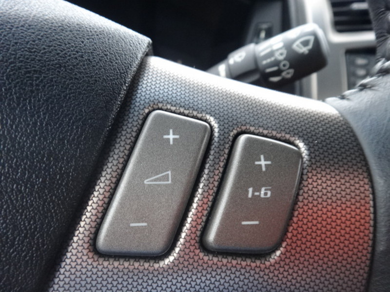 2007 Cadillac XLR in Black Raven