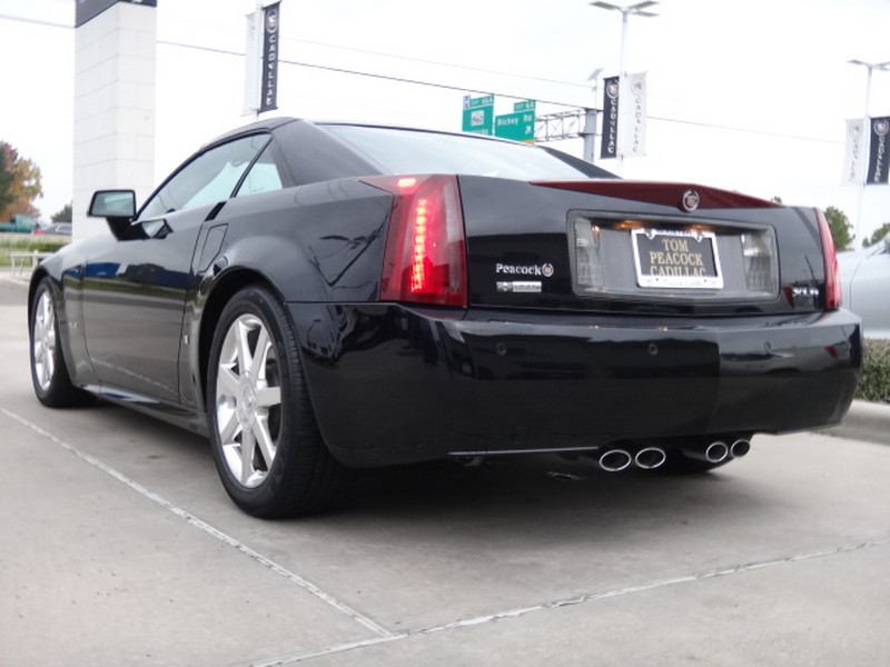 2007 Cadillac XLR in Black Raven