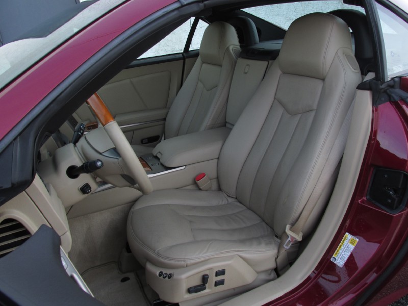 2007 Cadillac XLR in Infrared