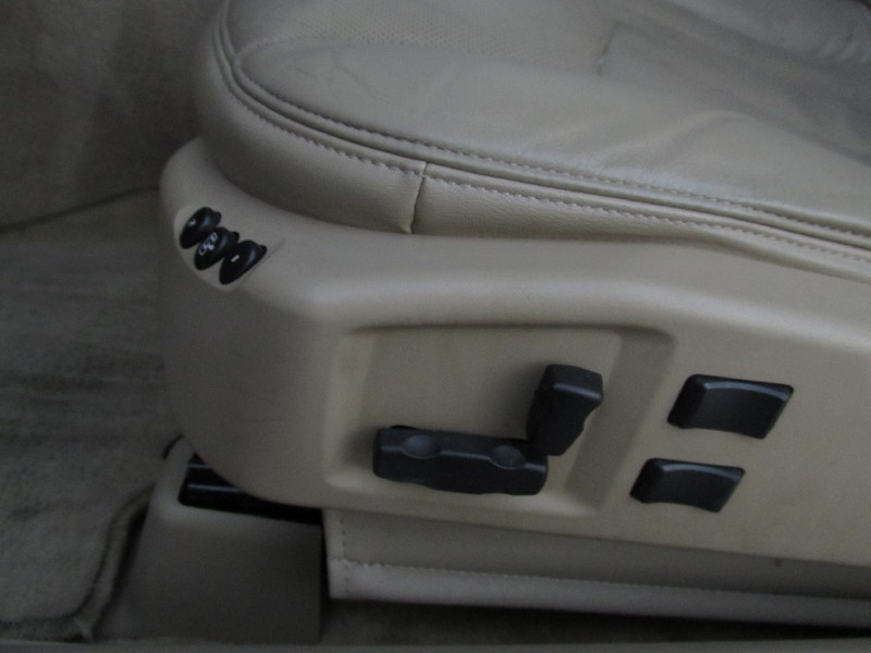 2007 Cadillac XLR in Infrared