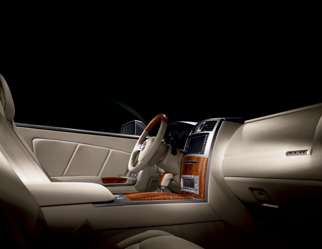 2007 Cadillac XLR Interior
