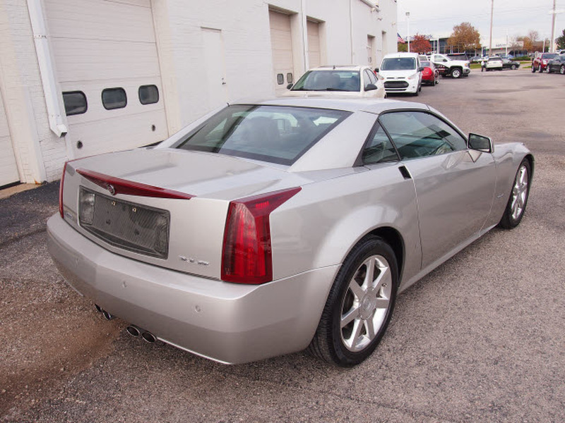 2007 Cadillac XLR - Light Platinum