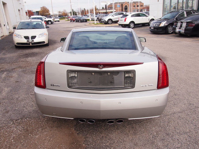 2007 Cadillac XLR - Light Platinum