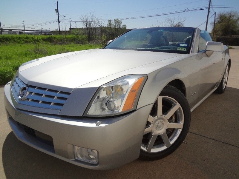2007 Cadillac XLR - Light Platinum