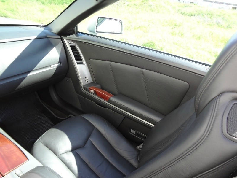 2007 Cadillac XLR - Light Platinum