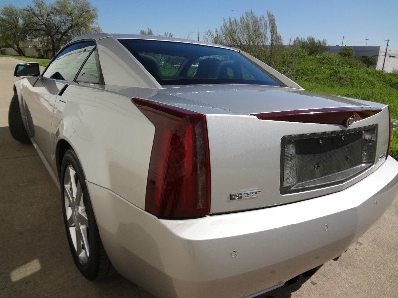 2007 Cadillac XLR - Light Platinum