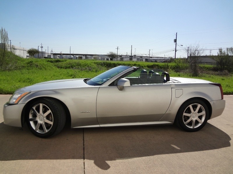 2007 Cadillac XLR - Light Platinum
