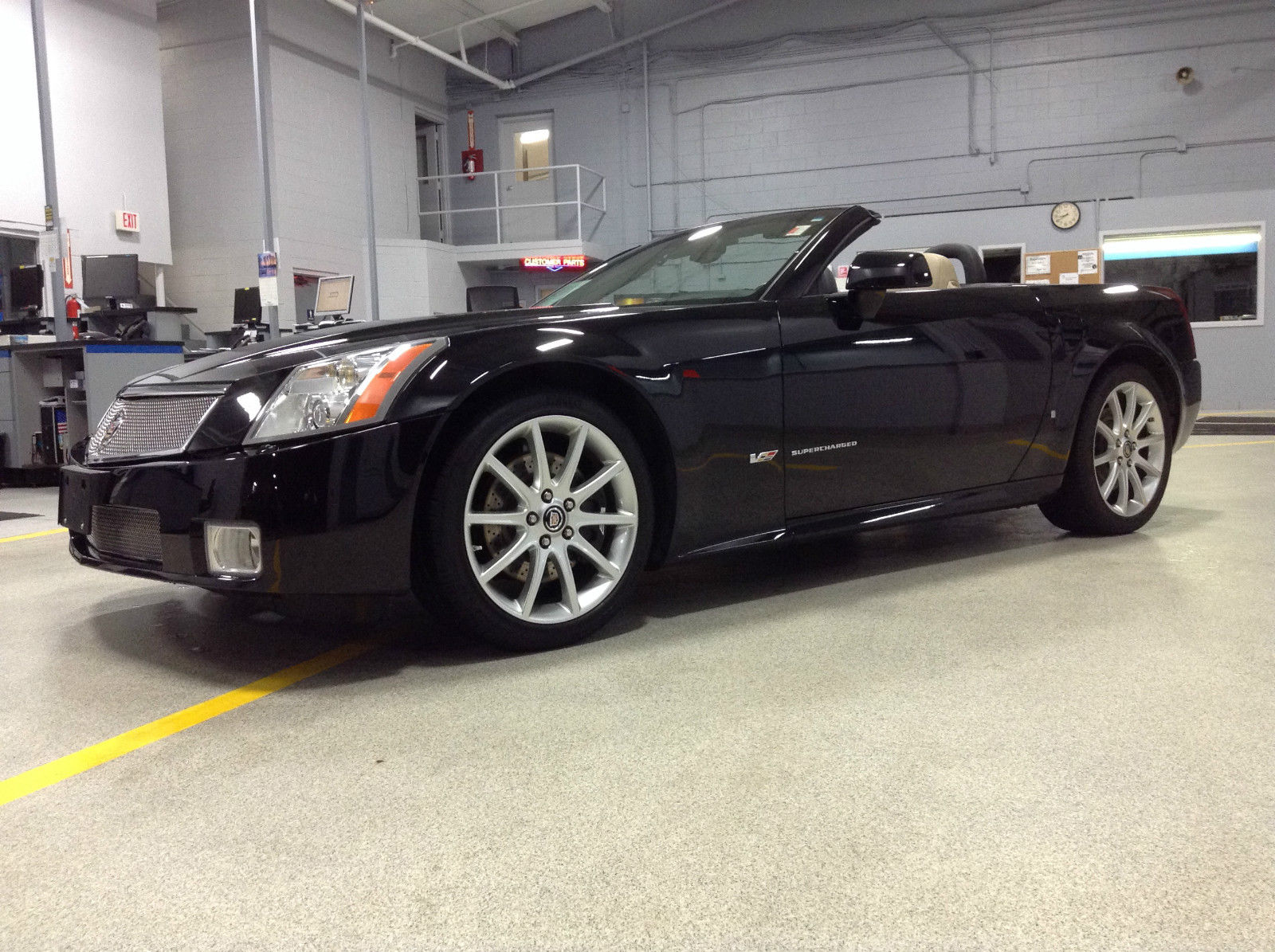 2007 Cadillac XLR-V - Black Raven