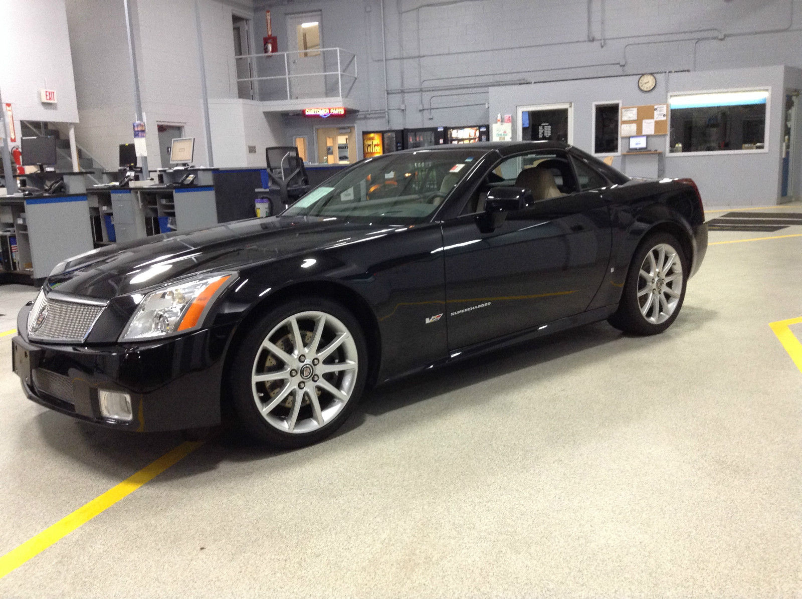 2007 Cadillac XLR-V - Black Raven