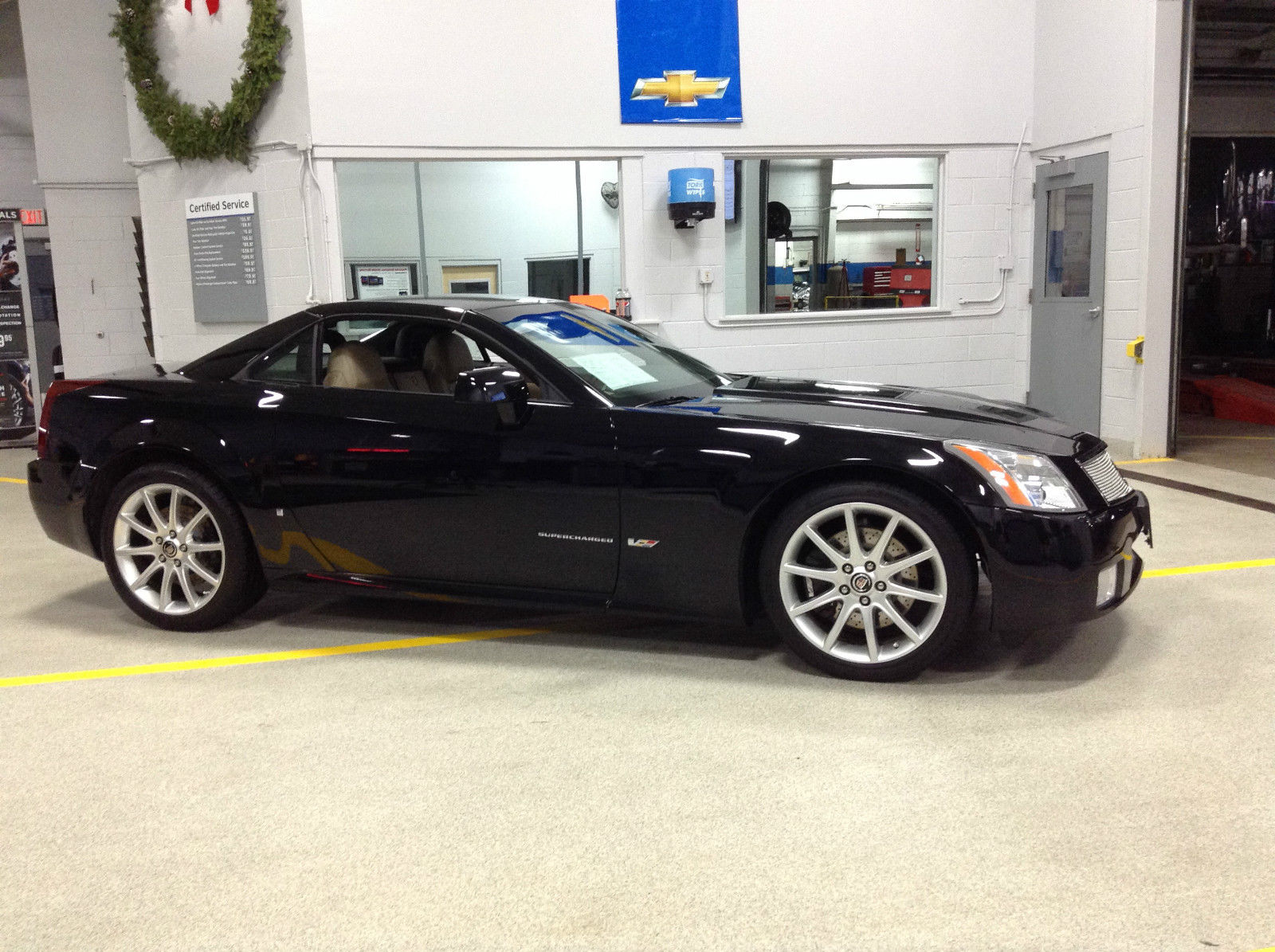 2007 Cadillac XLR-V - Black Raven