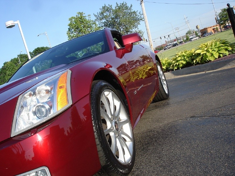 2007 Cadillac XLR-V in Infrared