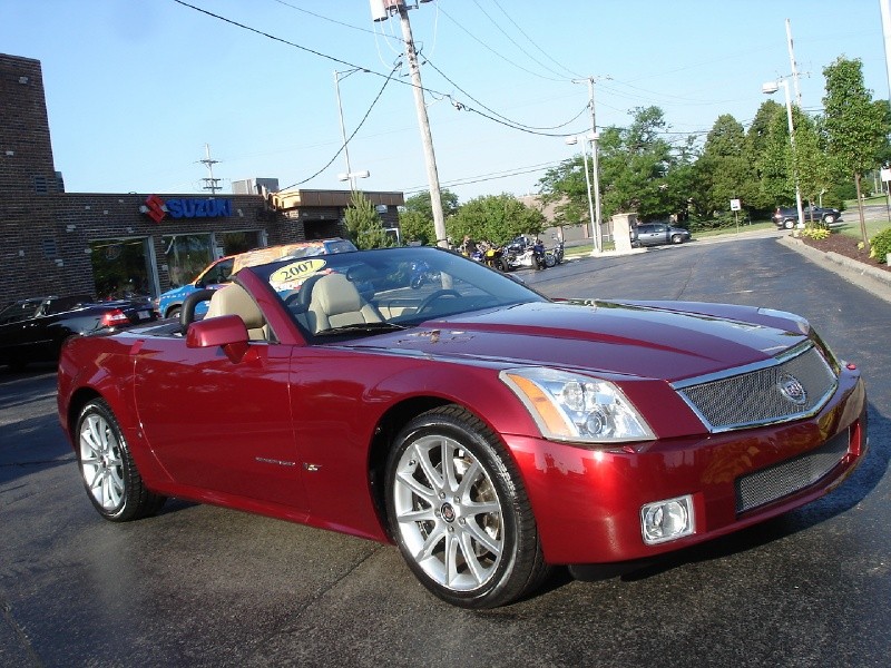 2007 Cadillac XLR-V in Infrared