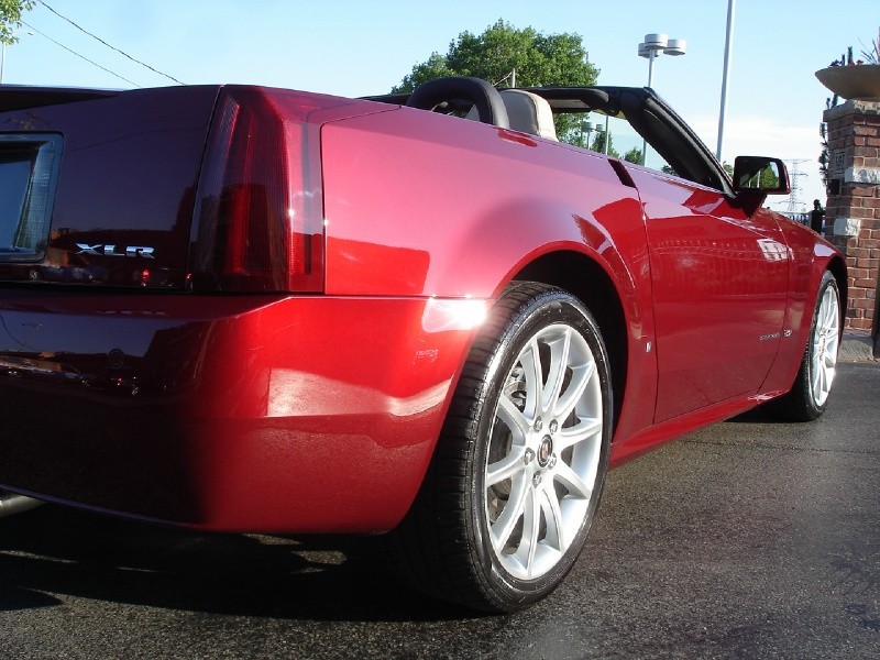 2007 Cadillac XLR-V in Infrared