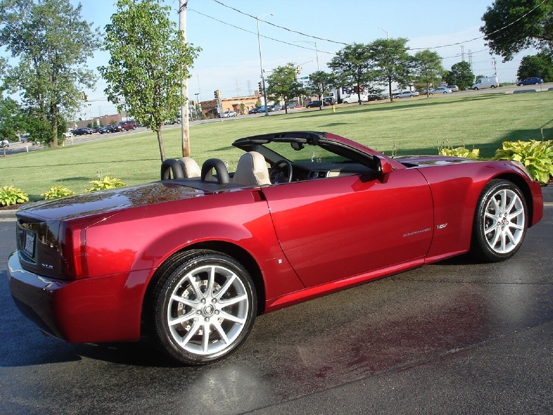 2007 Cadillac XLR-V in Infrared