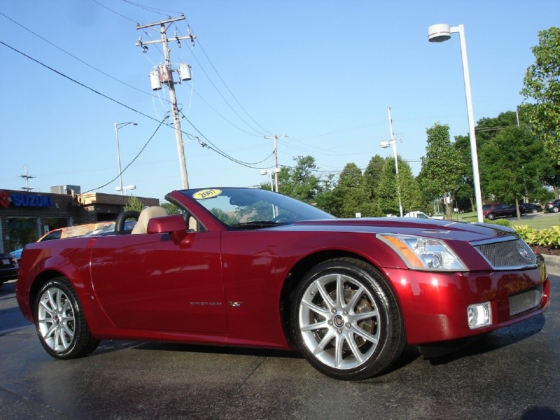 2007 Cadillac XLR-V in Infrared