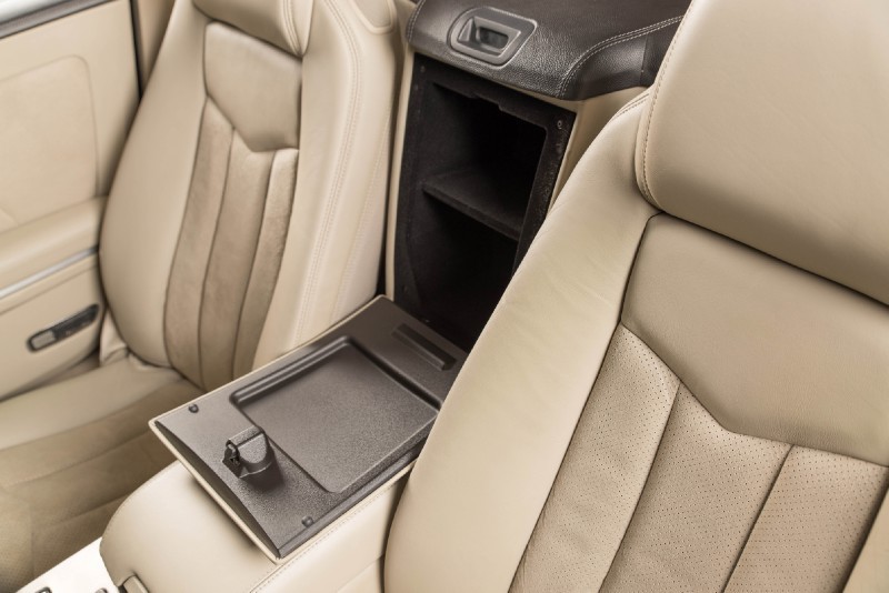 2007 Cadillac XLR-V in Light Platinum