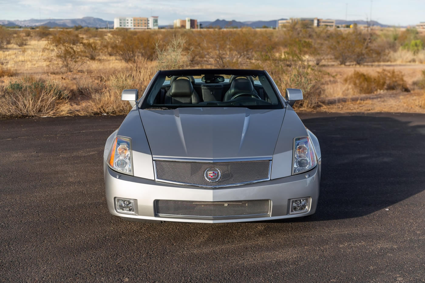 2007 Cadillac XLR-V in Light Platinum