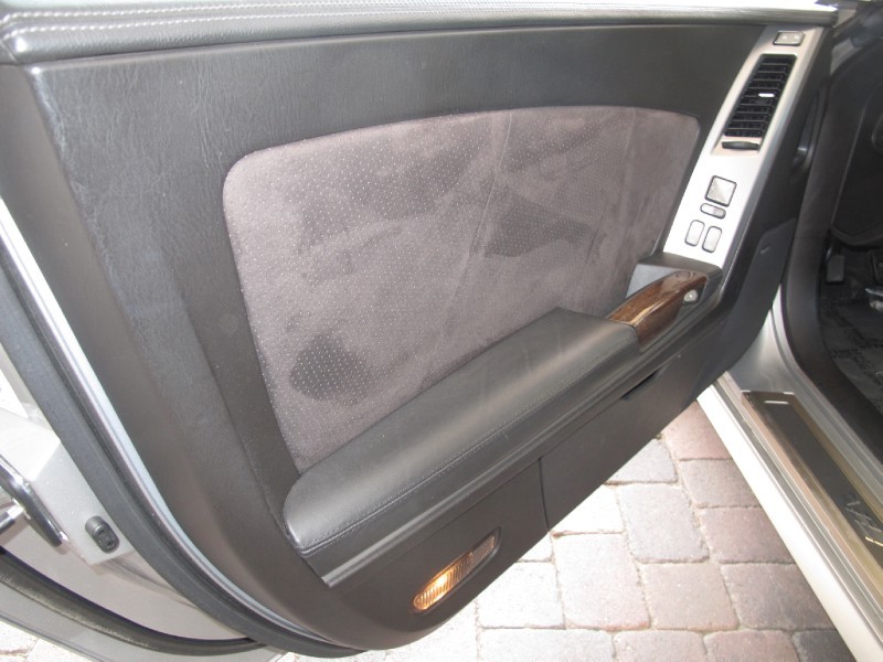 2007 Cadillac XLR-V - Light Platinum