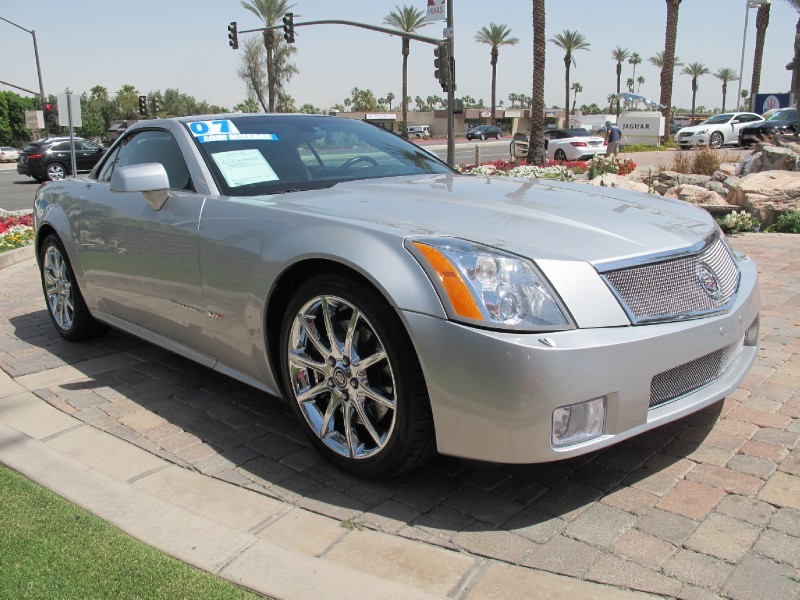 2007 Cadillac XLR-V - Light Platinum