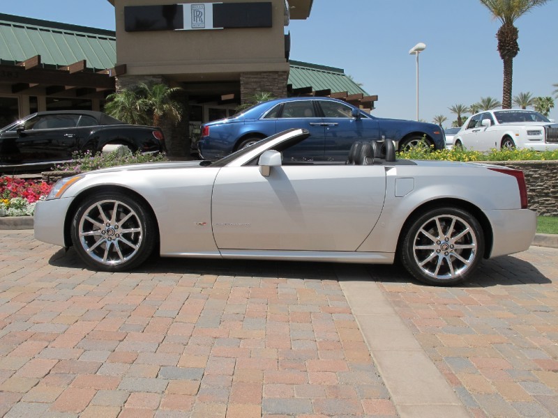 2007 Cadillac XLR-V - Light Platinum