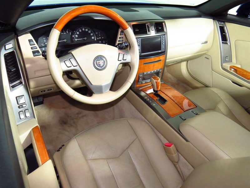 2007 Cadillac XLR - Xenon Blue