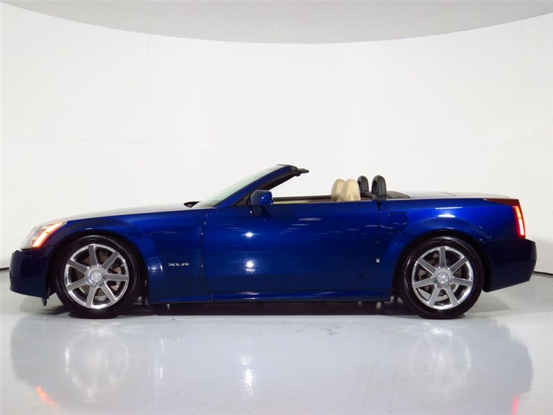 2007 Cadillac XLR - Xenon Blue