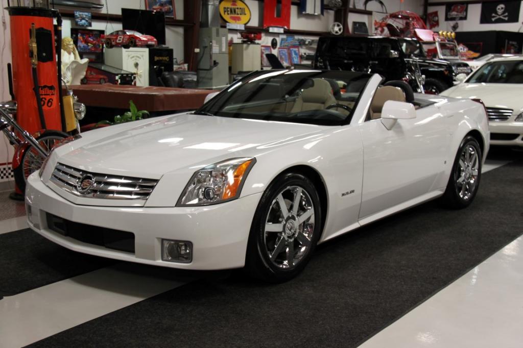 2008 Alpine White Limited Edition Cadillac XLR