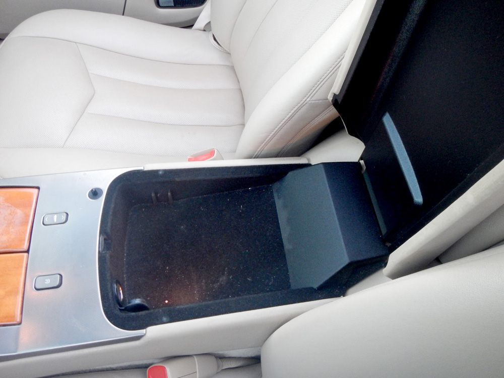 2008 Cadillac XLR - Black Raven