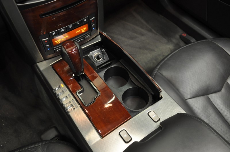 2008 Cadillac XLR in Black Raven