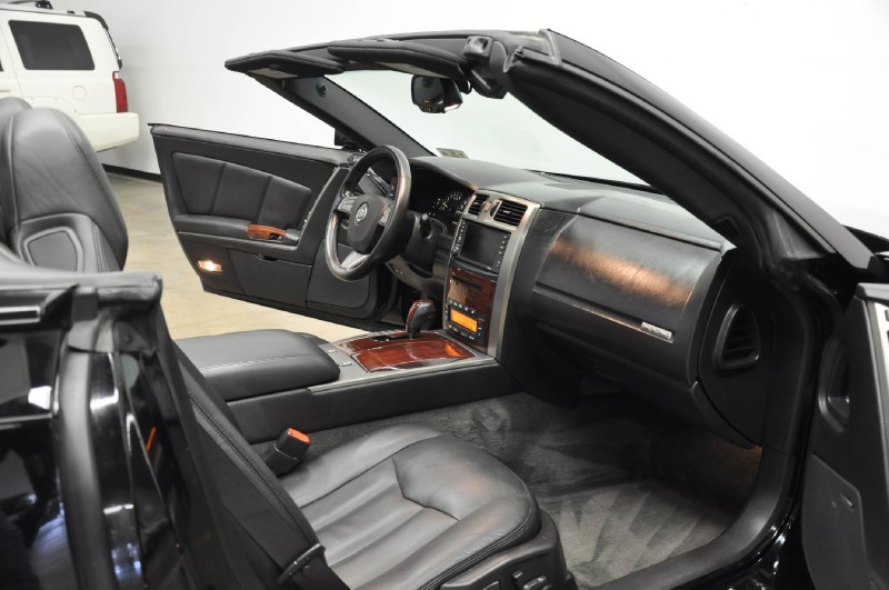 2008 Cadillac XLR in Black Raven