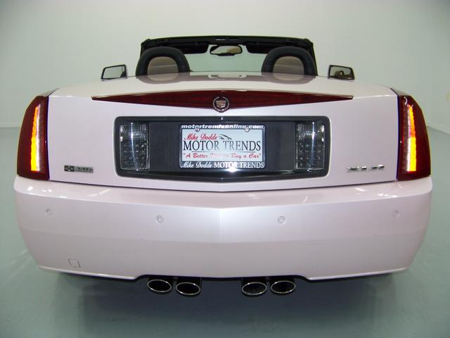 2008 Cadillac XLR - Mary Kay Pink